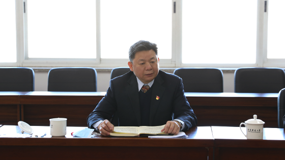 杨董事长.png