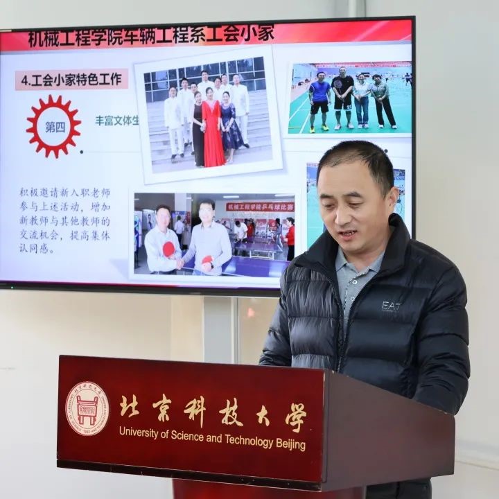 a103e8da9d3b3bd300d10216523e953e.jpg 三级模范教职工小家2.jpg