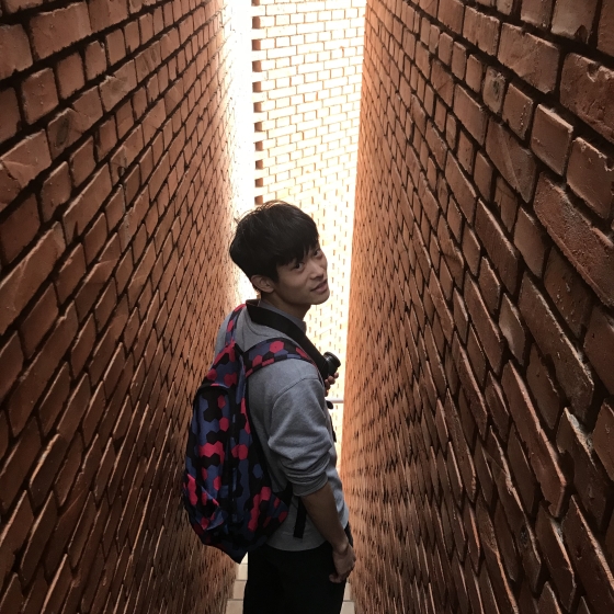 df02f9772b568b5e6e349be04b7ee791.jpg 41704387-视传1701-于炳华-照片_副本.jpg